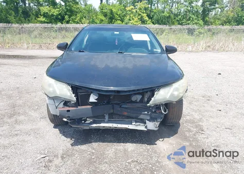 2012 Toyota Camry Se z USA, uszkodzony, nr VIN 4T1BF1FK0CU077174